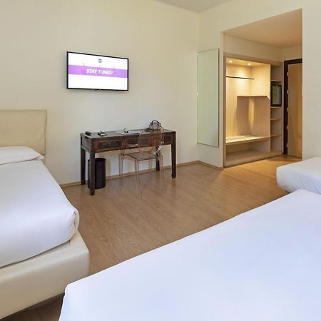 B&B Hotel Malpensa Lago Maggiore Веригате Екстериор снимка