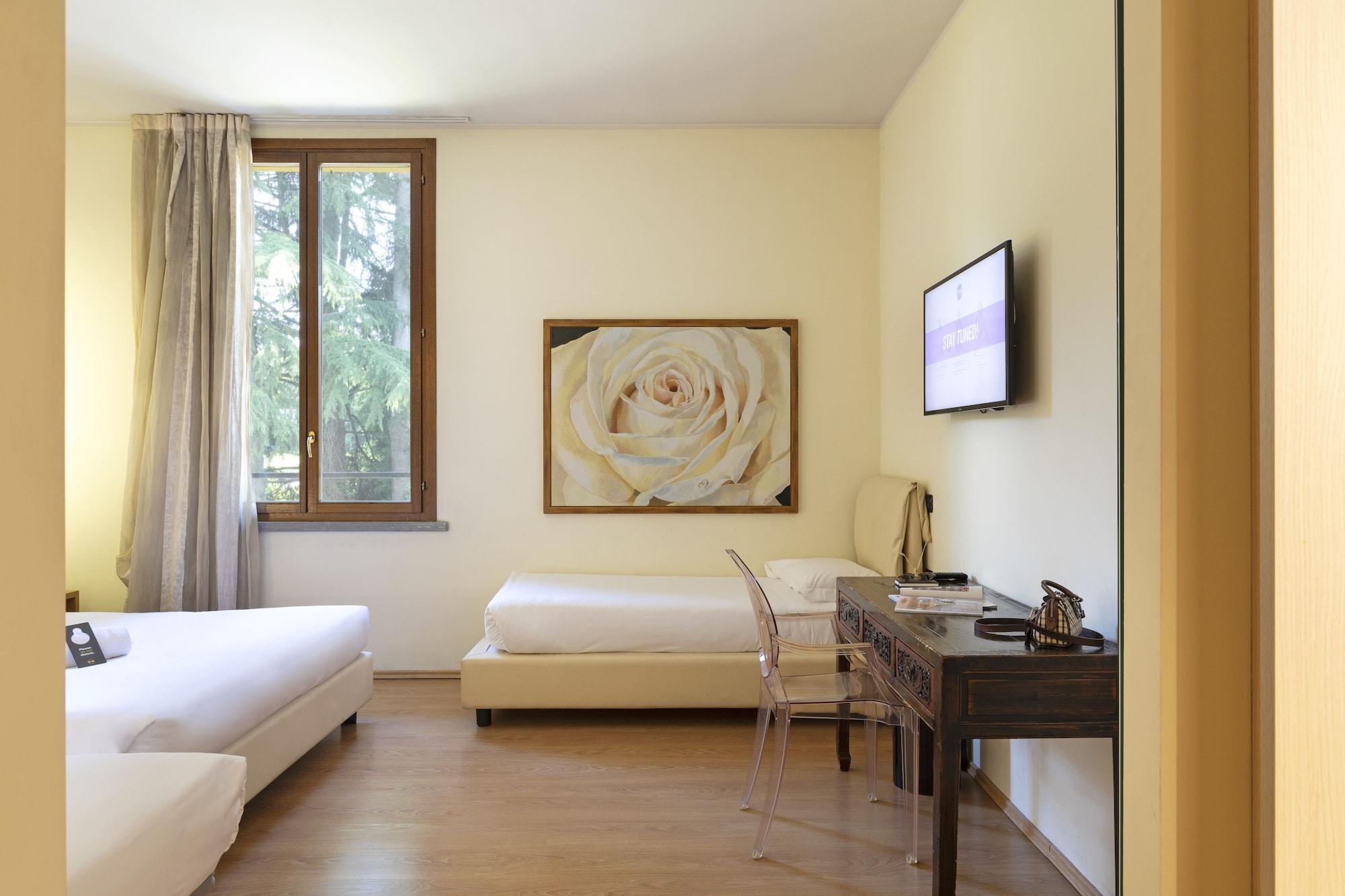 B&B Hotel Malpensa Lago Maggiore Веригате Екстериор снимка