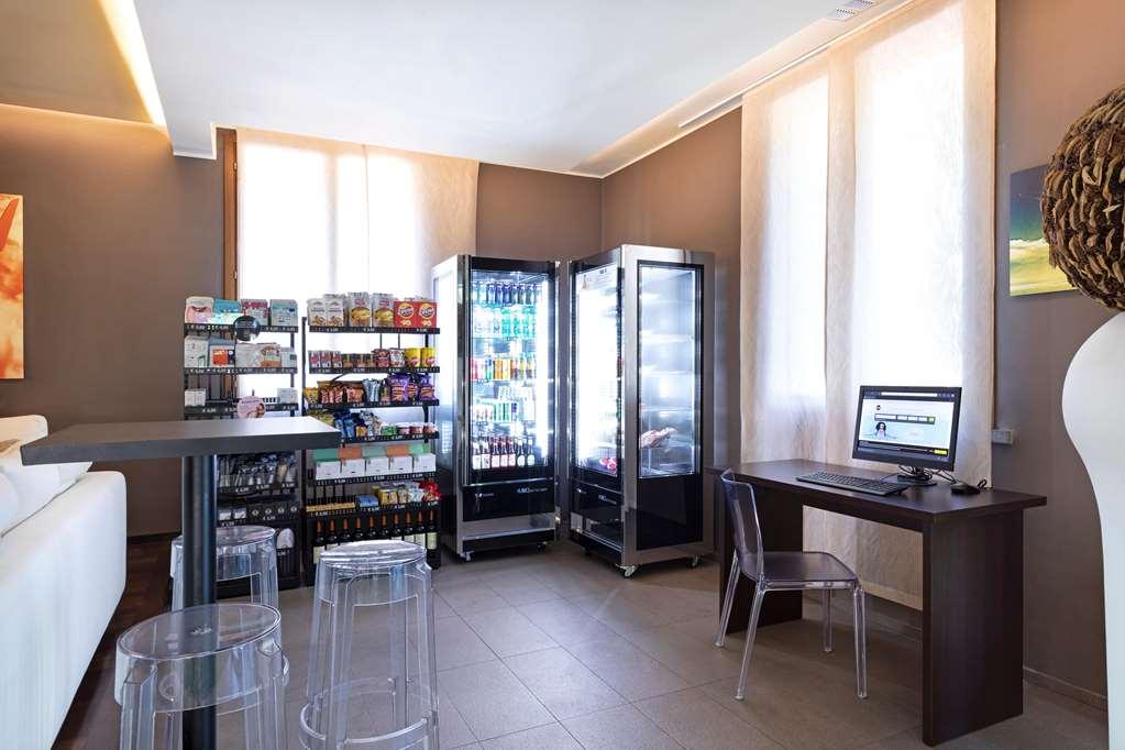 B&B Hotel Malpensa Lago Maggiore Веригате Интериор снимка