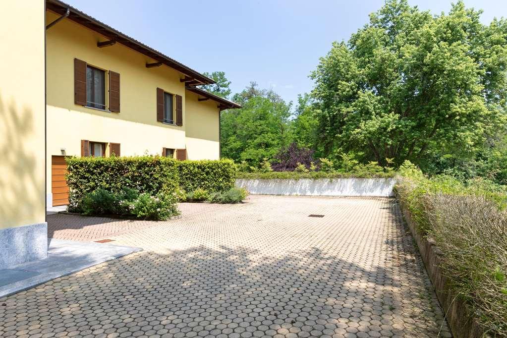 B&B Hotel Malpensa Lago Maggiore Веригате Екстериор снимка