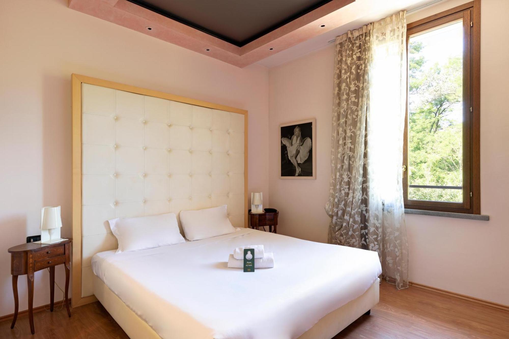 B&B Hotel Malpensa Lago Maggiore Веригате Екстериор снимка