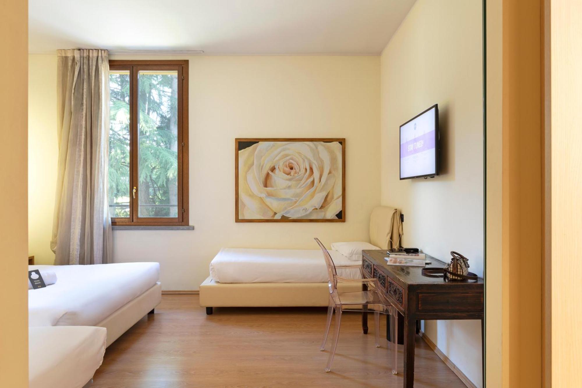 B&B Hotel Malpensa Lago Maggiore Веригате Екстериор снимка