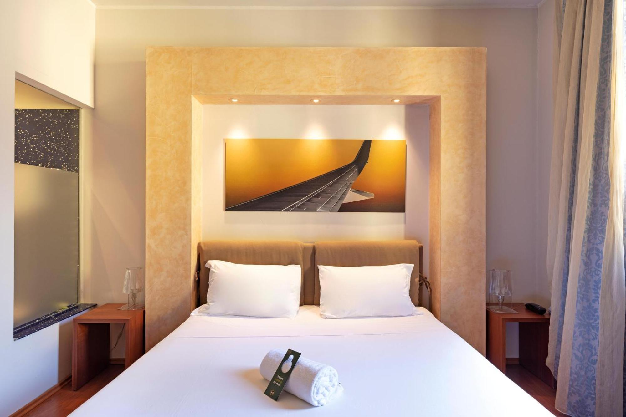 B&B Hotel Malpensa Lago Maggiore Веригате Екстериор снимка